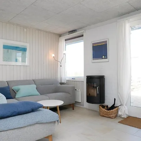 Feriehus Two-bedroom Holiday In Pandrup *